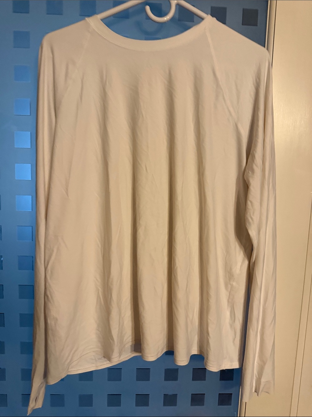 lululemon athletica Woman’s Long-Sleeve Crewneck Shirt - White